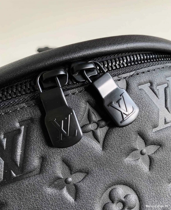 Cheap DISCOVERY BUMBAG LOUIS VUITTON 0820
